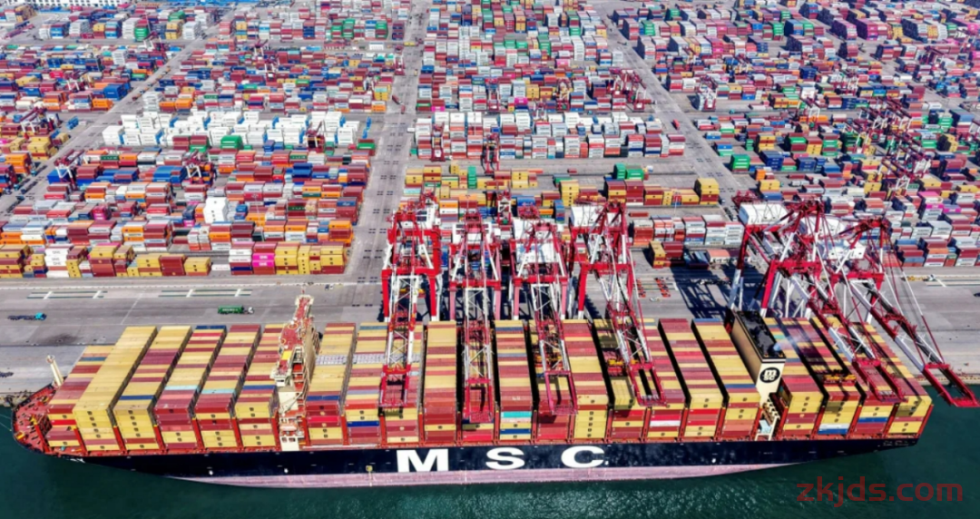 以美国对中国产品征收高额关税（最高达245%）为切入点，分析其关税措施的时间进程 第13张